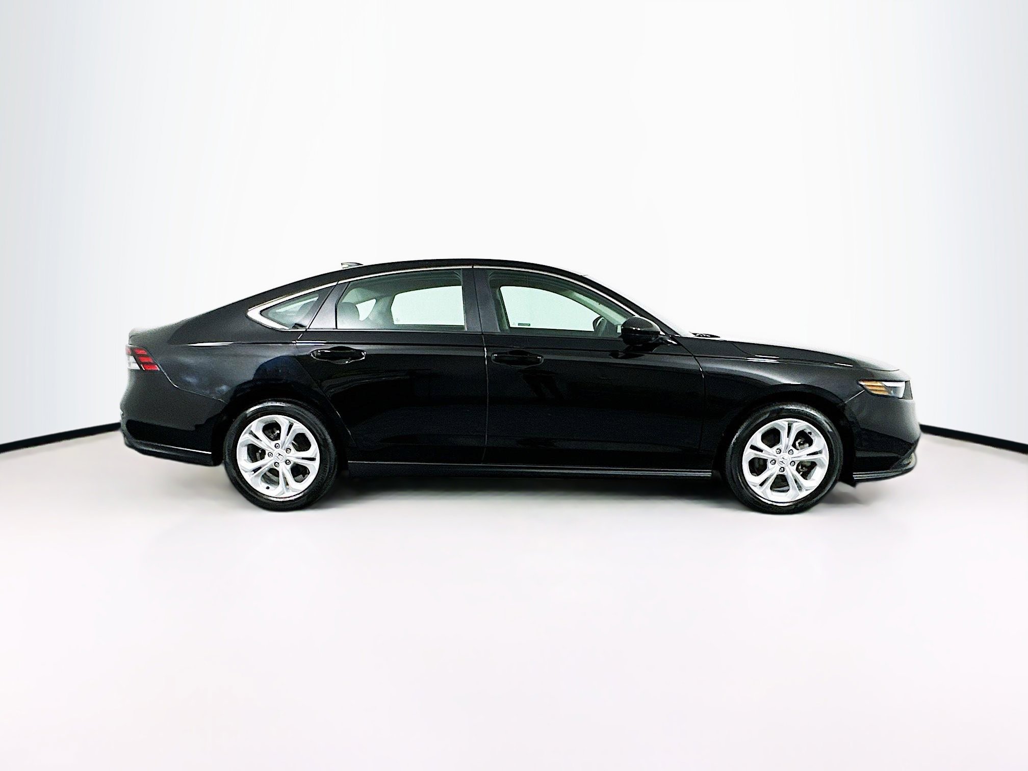 Used 2024 Honda Accord LX image 10