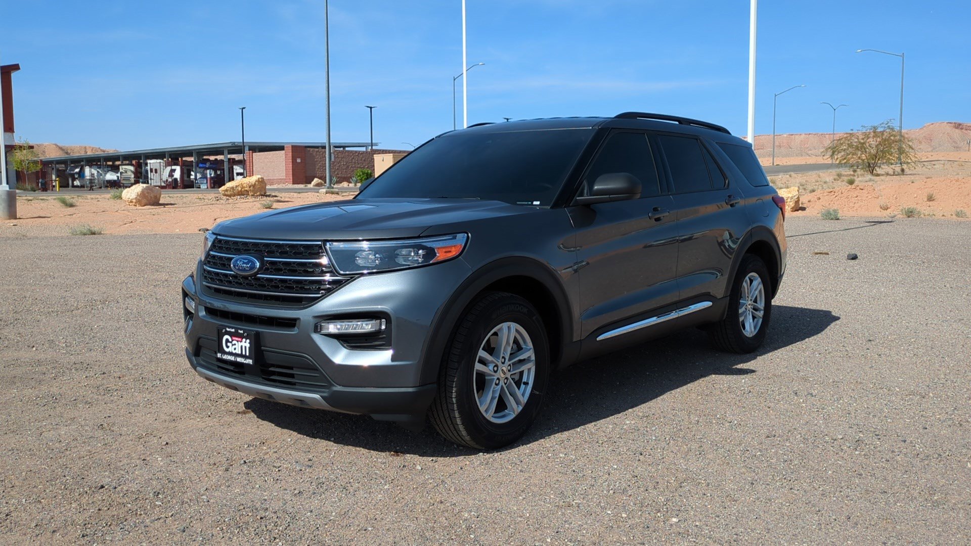 Used 2024 Ford Explorer XLT w/ Equipment Group 202A AWD/4WD image 7