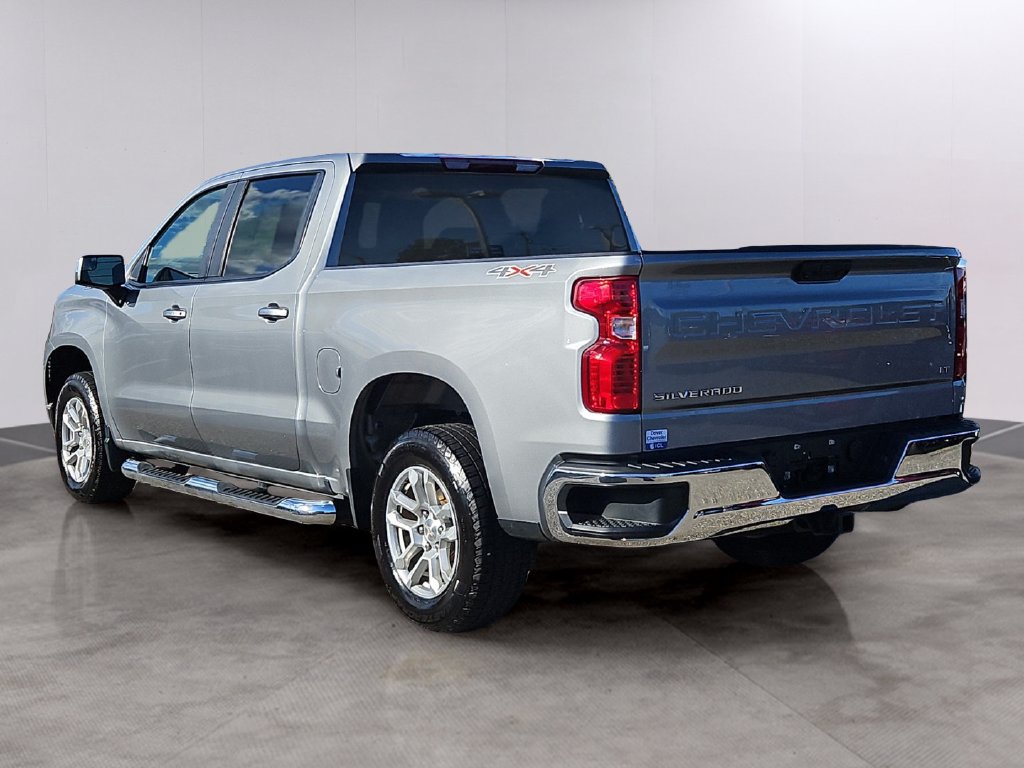 Used 2023 Chevrolet Silverado 1500 LT AWD/4WD image 6