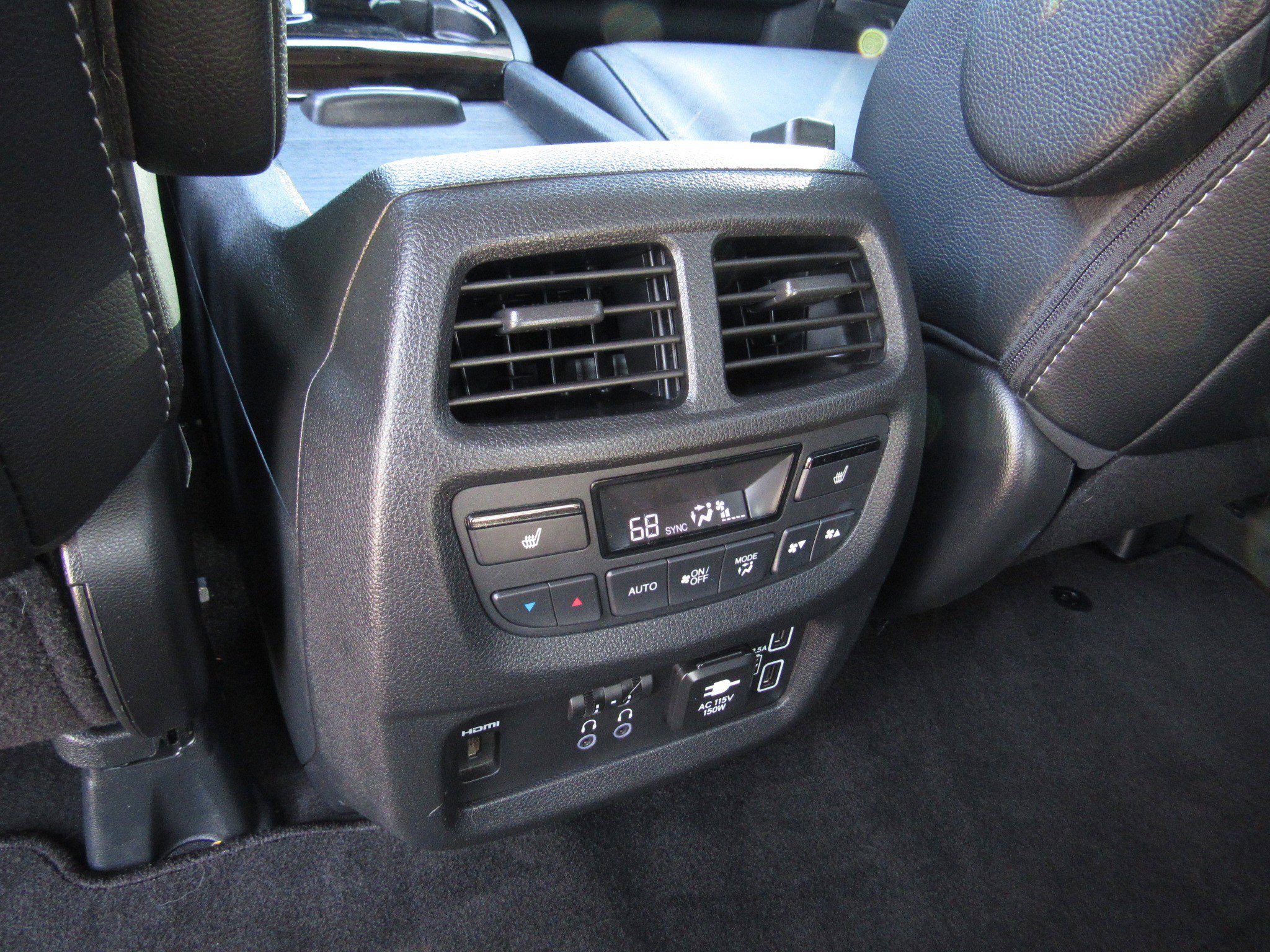 Certified 2019 Honda Pilot Touring image 16