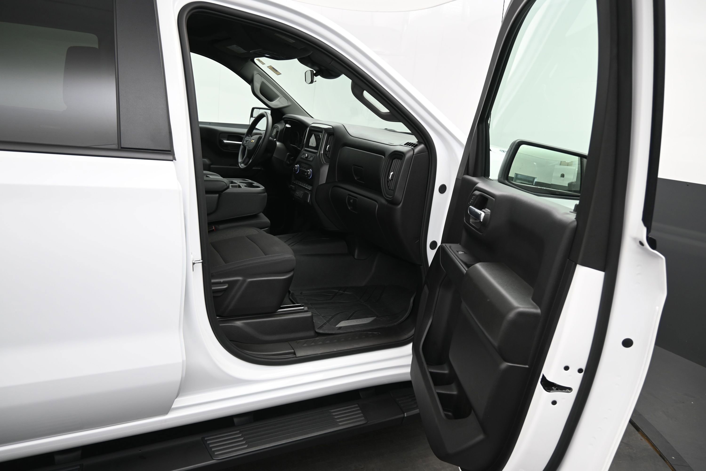 Certified 2026 Chevrolet Silverado 1500 Custom RWD image 13