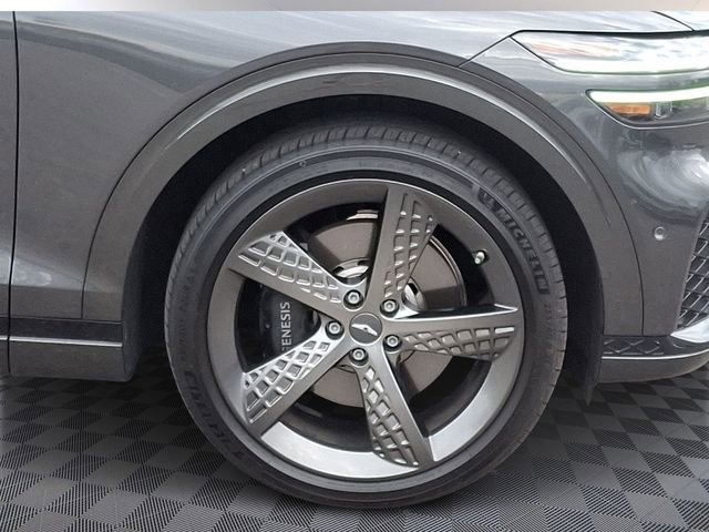 Used 2024 Genesis GV70 2.5T w/ Sport Prestige Package image 10