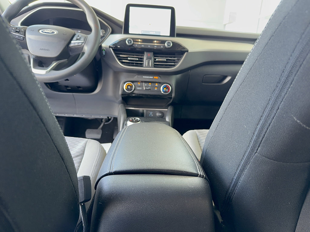 Certified 2022 Ford Escape SE w/ SE Sport Appearance Package AWD/4WD image 29