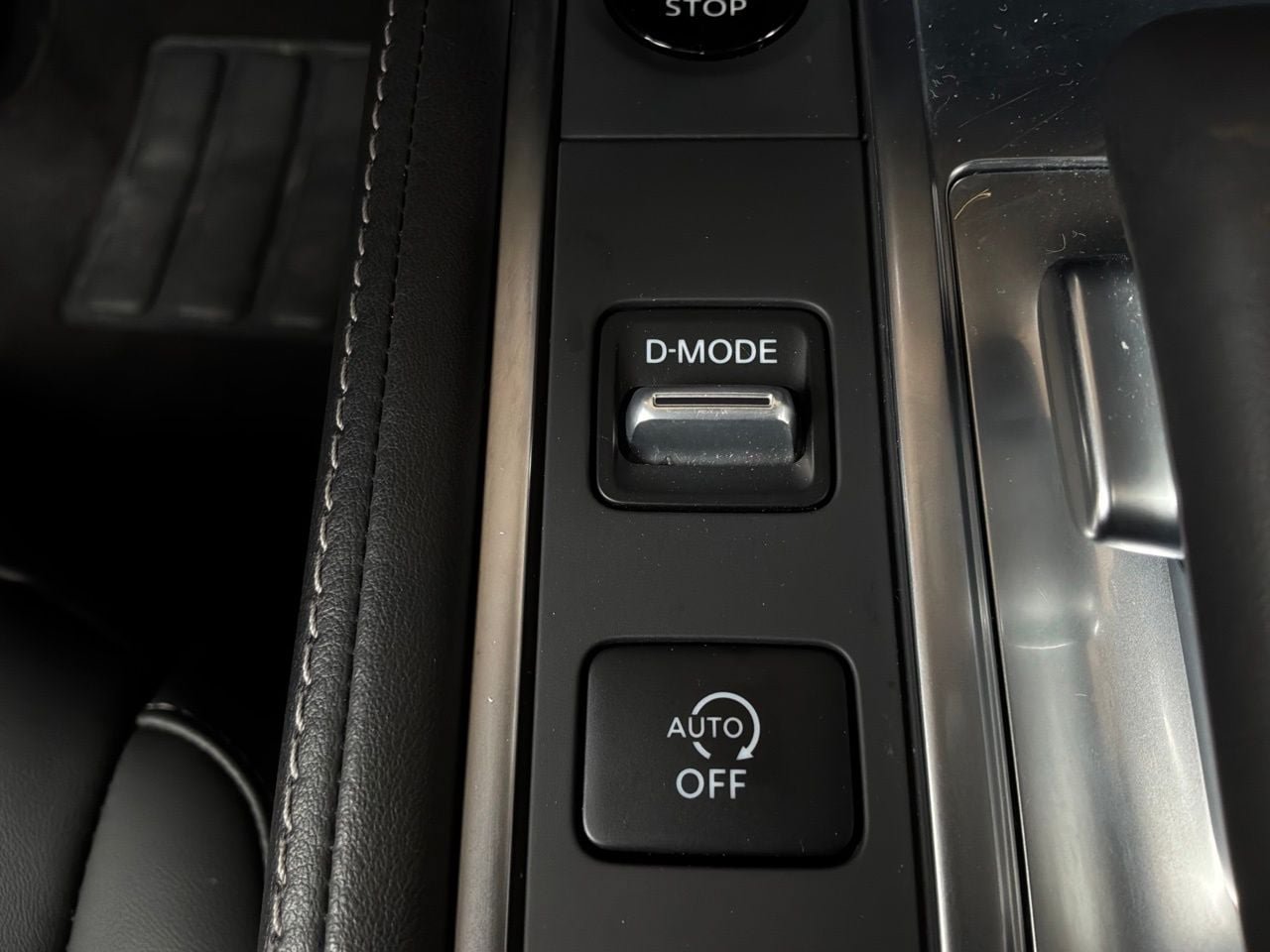 Used 2026 INFINITI QX60 Luxe FWD image 32