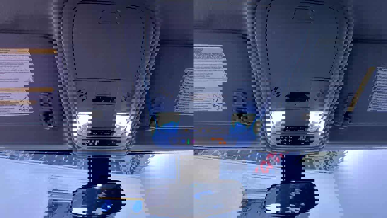 Used 2021 Chevrolet Equinox LT image 31