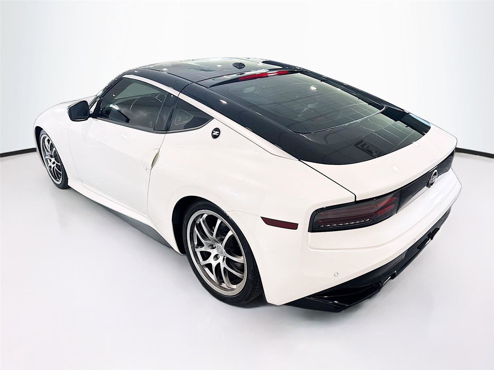 Used 2025 Nissan Z Sport w/ Floor Mat Package RWD image 3