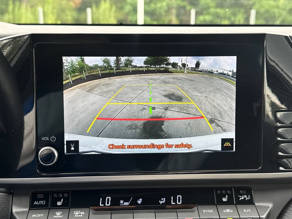 Used 2025 Toyota Camry SE w/ Convenience Package FWD image 27