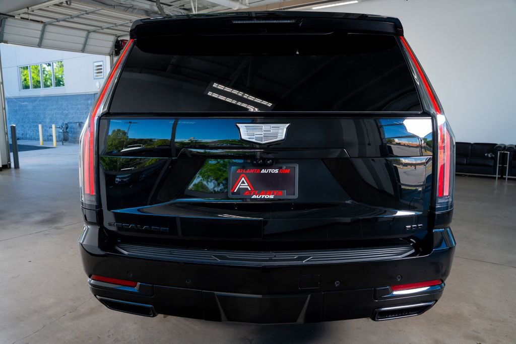 Used 2026 Cadillac Escalade ESV Platinum Sport w/ LPO, ONYX Package image 11