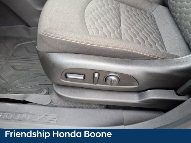 Used 2021 Chevrolet Equinox LT AWD/4WD image 20
