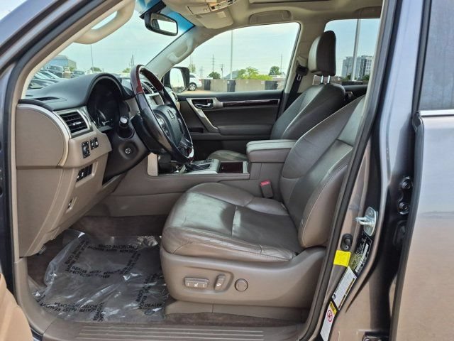 Used 2018 Lexus GX 460 Premium w/ Premium Package AWD/4WD image 9