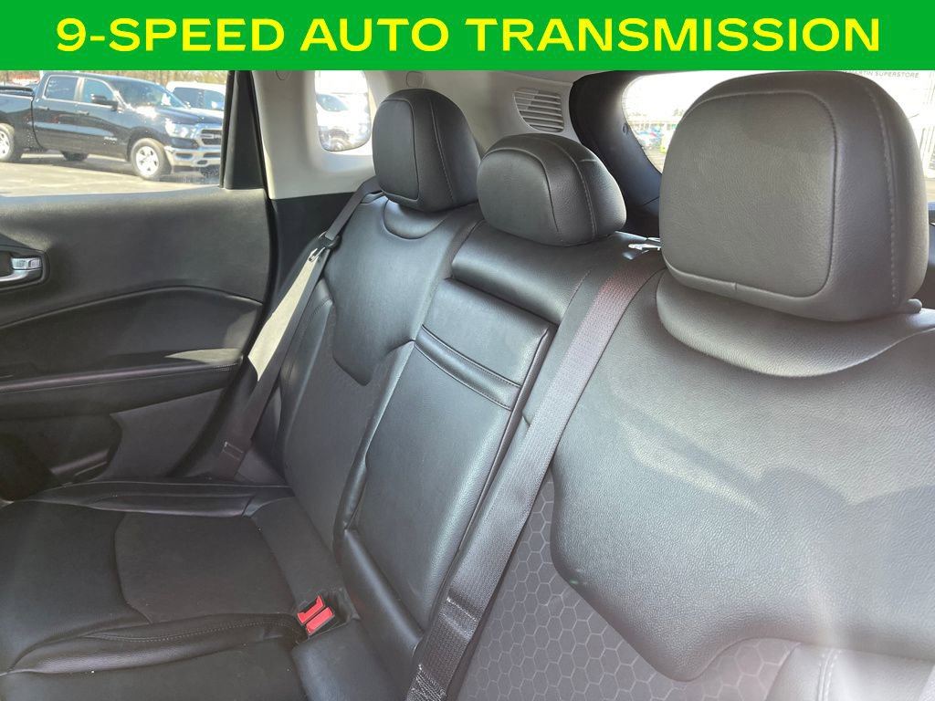 Used 2018 Jeep Compass Latitude w/ Popular Equipment Group image 9