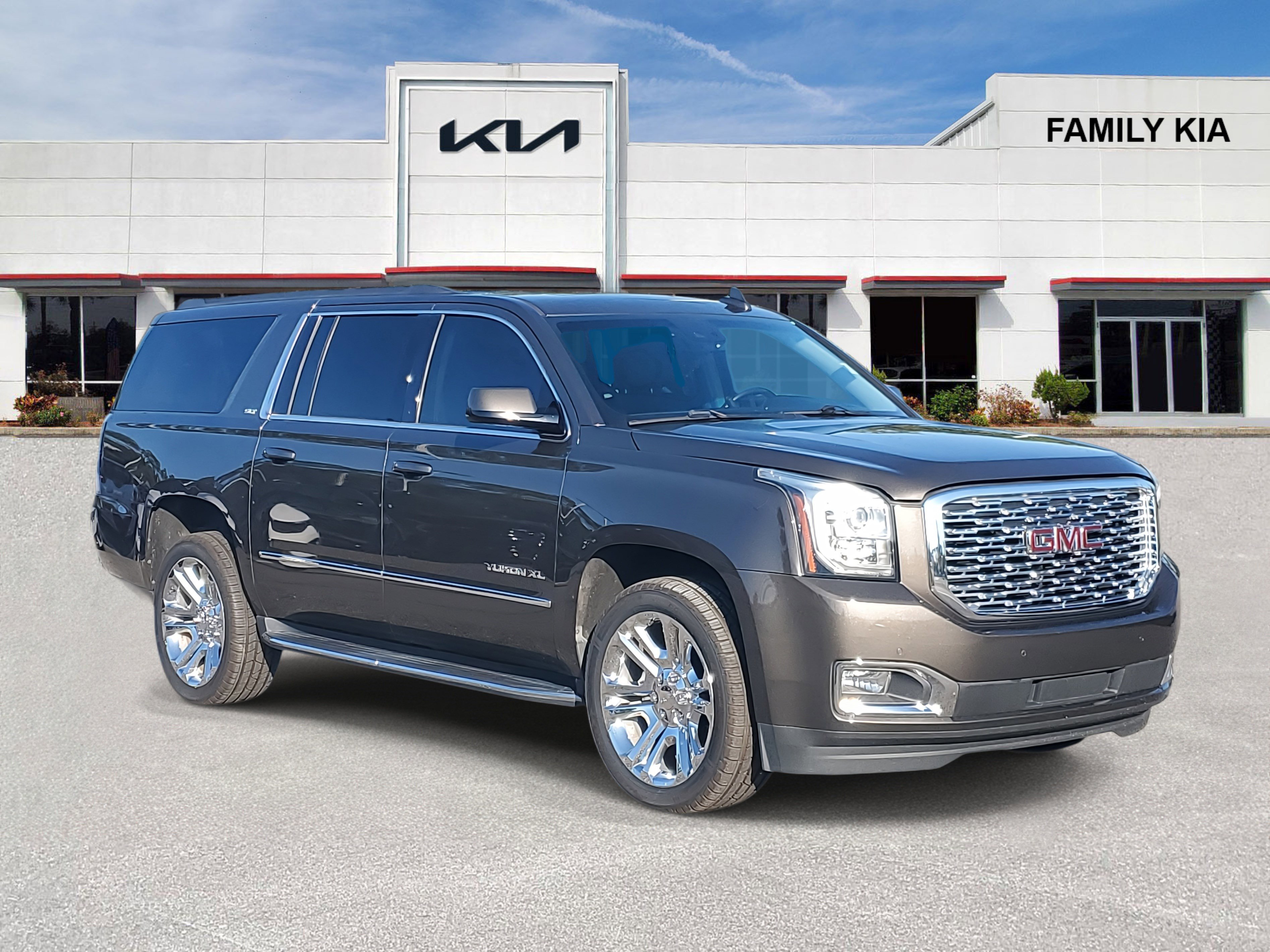 Used 2019 GMC Yukon XL SLT w/ Premium Edition