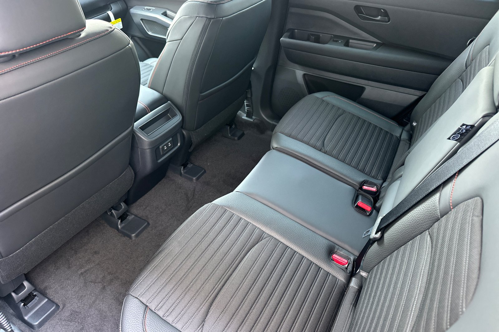 New 2026 Nissan Pathfinder Rock Creek AWD/4WD image 9