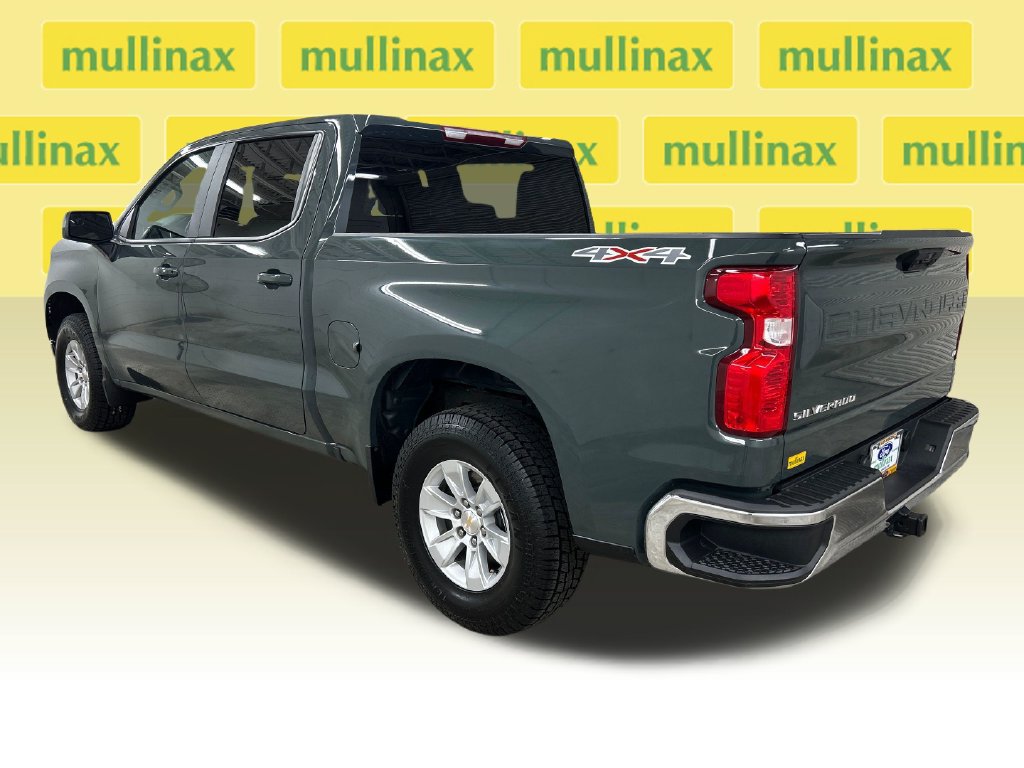 Used 2025 Chevrolet Silverado 1500 LT AWD/4WD image 10