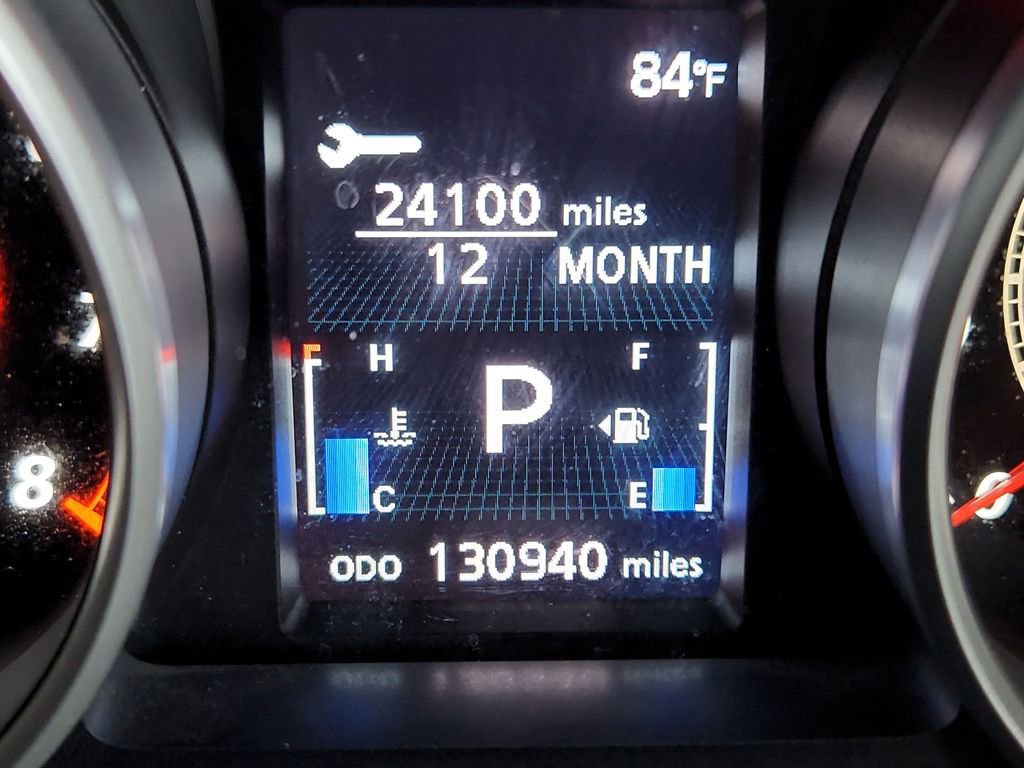 Used 2010 Mitsubishi Outlander XLS image 26