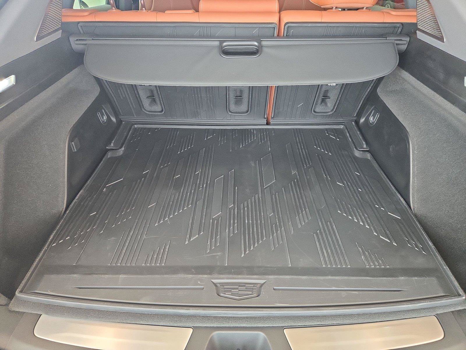 New 2026 Cadillac Optiq Sport 2 w/ LPO, Floor Liner Package AWD/4WD image 29
