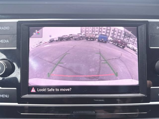 Used 2024 Volkswagen Jetta SE FWD image 14