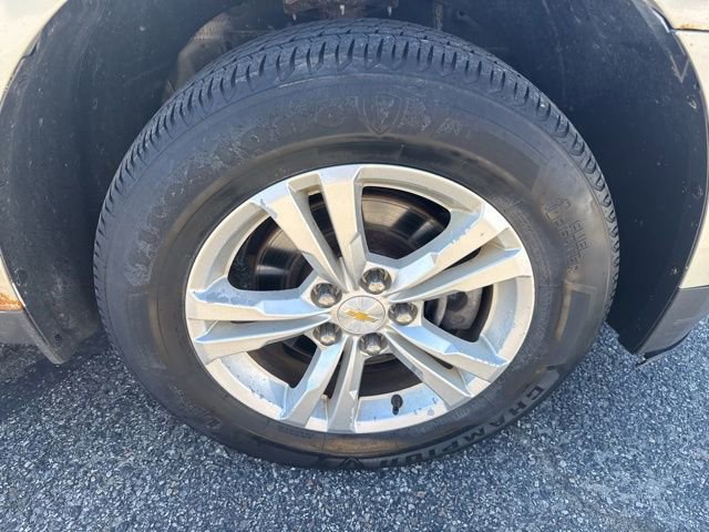 Used 2015 Chevrolet Equinox LS image 7