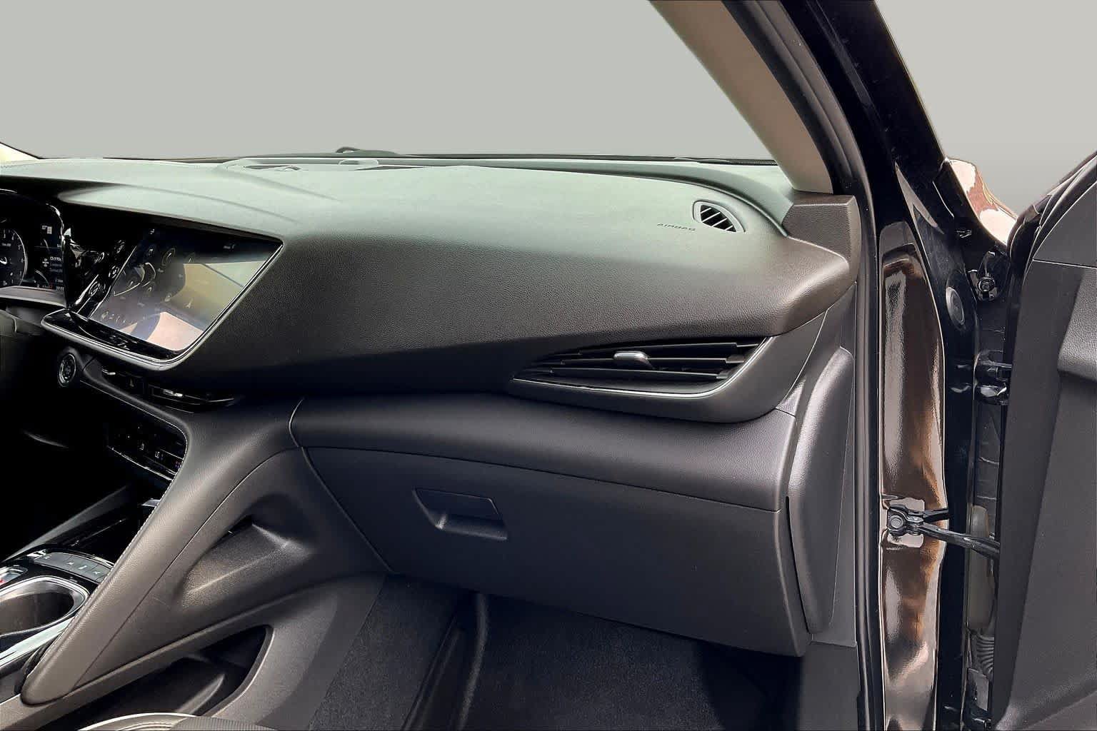 Used 2022 Buick Envision Avenir w/ Technology Package II FWD image 37