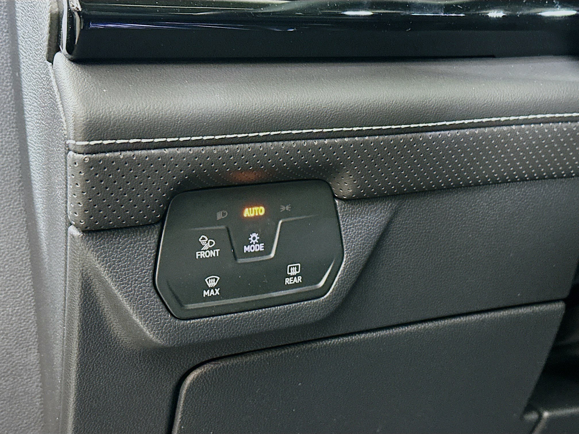 New 2026 Volkswagen Atlas SE AWD/4WD image 13