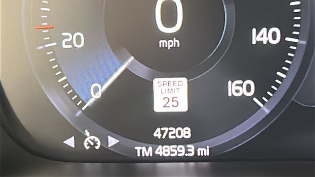 Used 2019 Volvo XC40 T5 R-Design AWD/4WD image 18