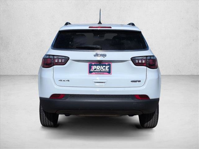 Used 2025 Jeep Compass Latitude image 7