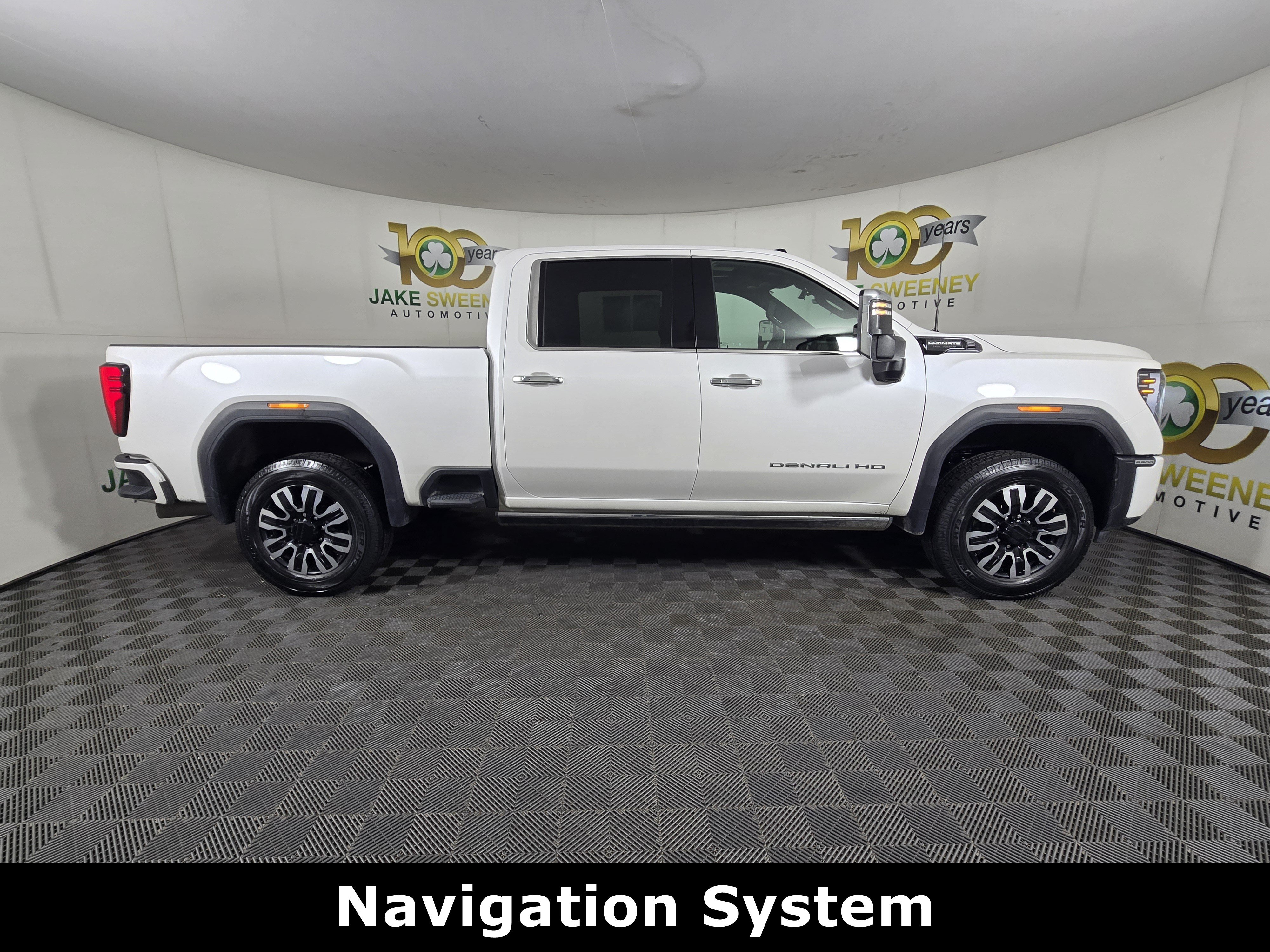 Certified 2024 GMC Sierra 2500 Denali Ultimate AWD/4WD image 10