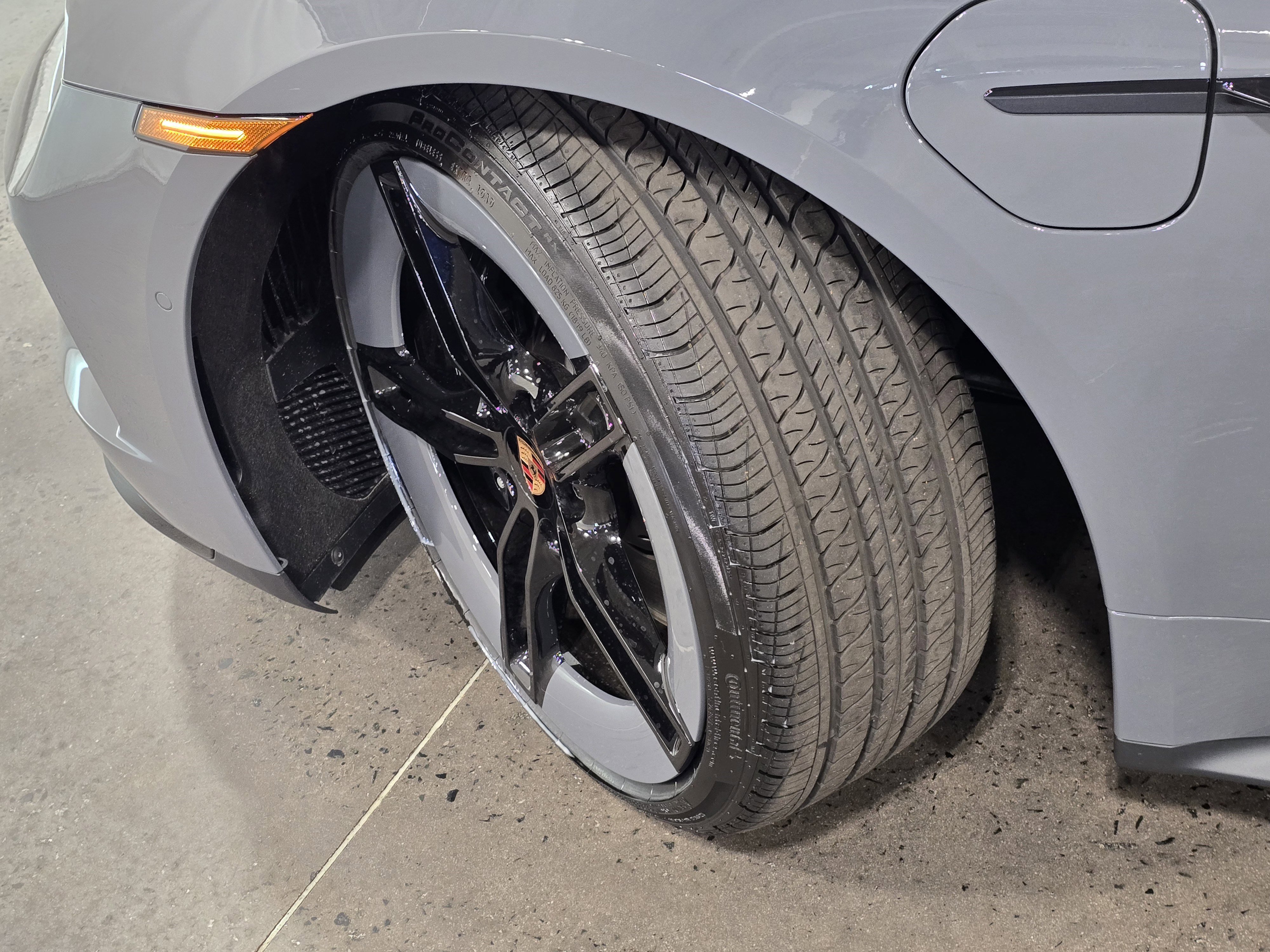 New 2026 Porsche Taycan GTS AWD/4WD image 33