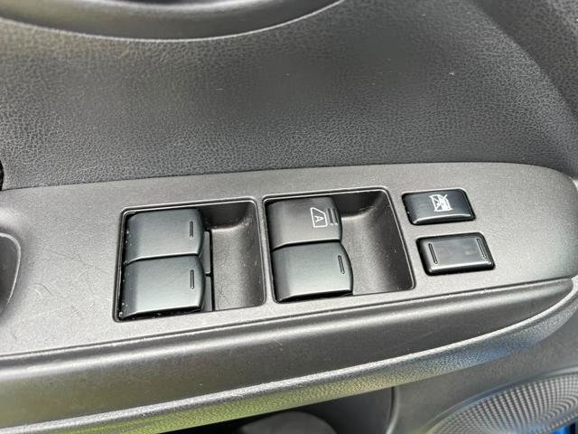Used 2018 Nissan Versa SV FWD image 19