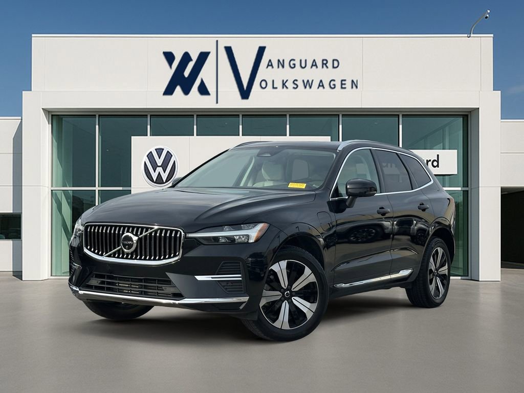 Used 2023 Volvo XC60 T8 Plus image 1