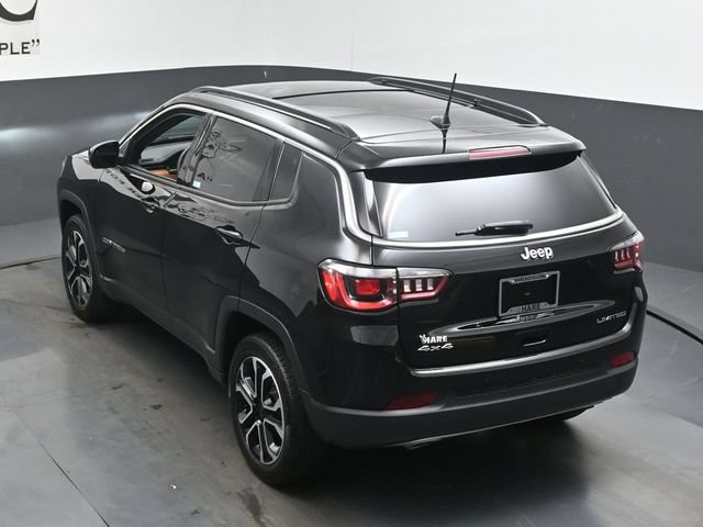 Used 2023 Jeep Compass Limited w/ Sun and Sound Group AWD/4WD image 41