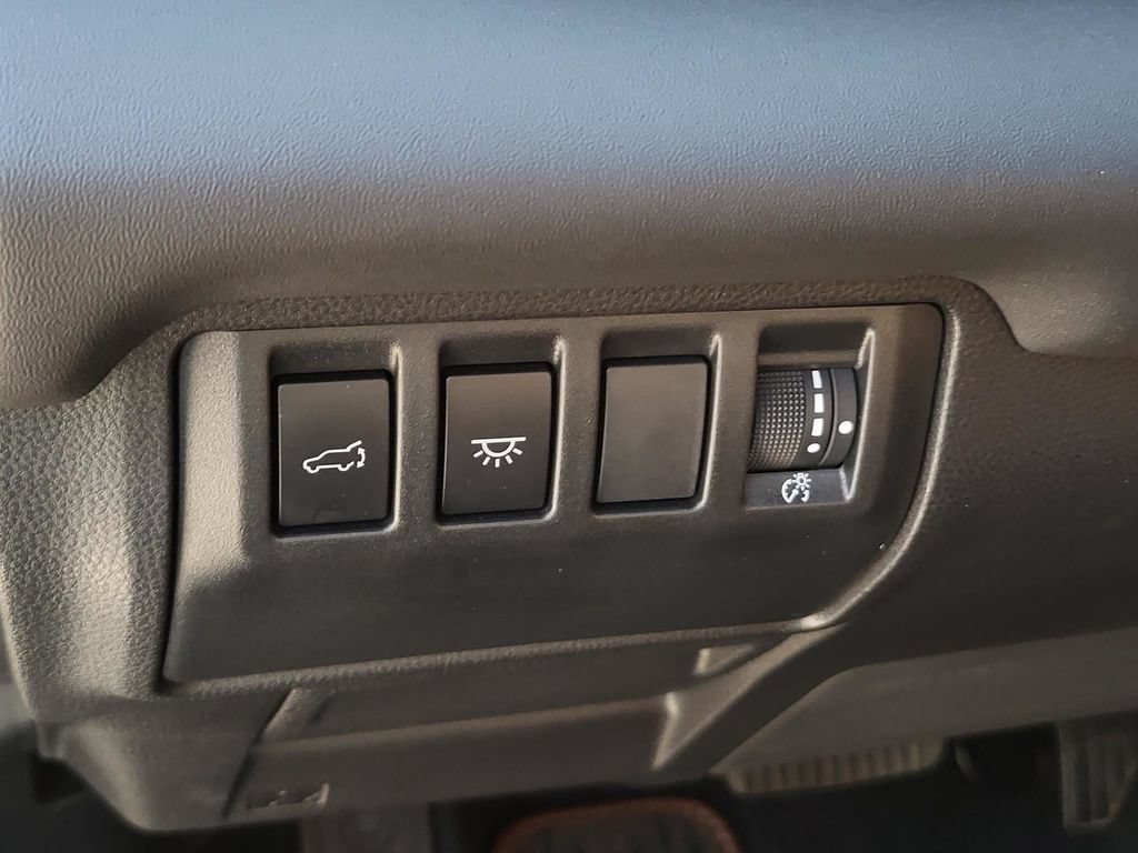 Used 2025 Subaru Ascent Touring AWD/4WD image 24