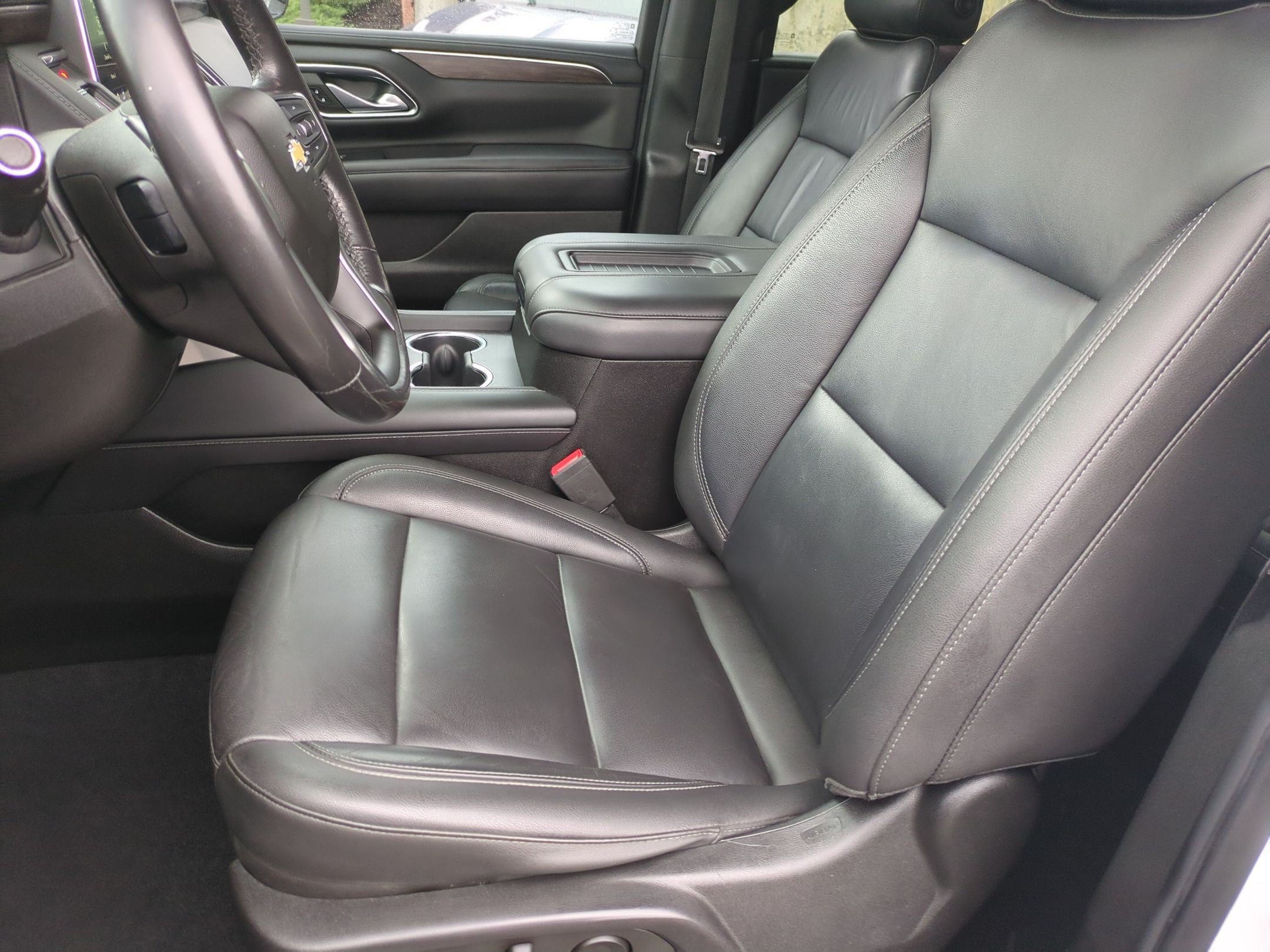 Used 2021 Chevrolet Suburban LT AWD/4WD image 13
