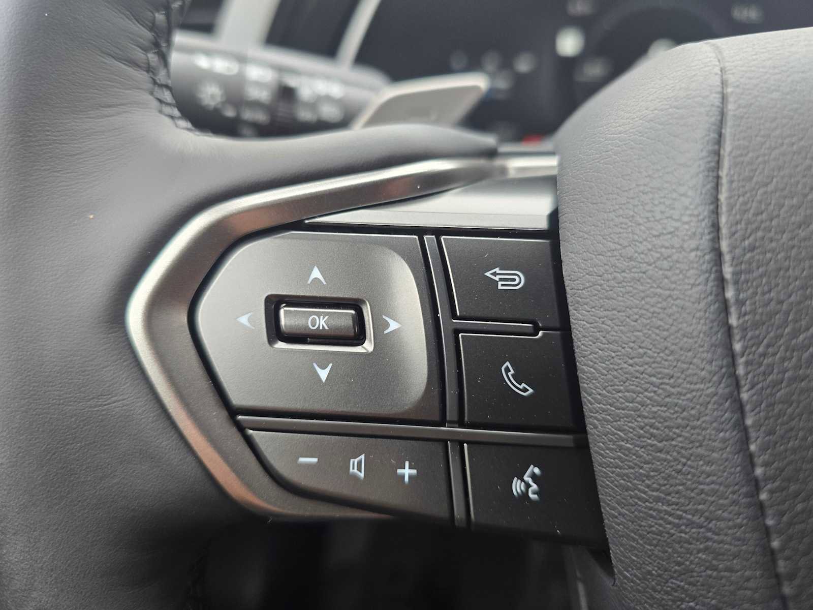 New 2026 Lexus RX 450h AWD image 32