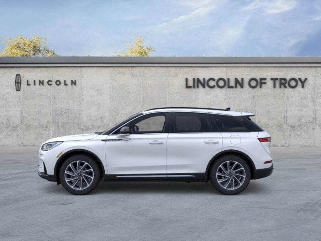 New 2026 Lincoln Corsair Premiere image 25