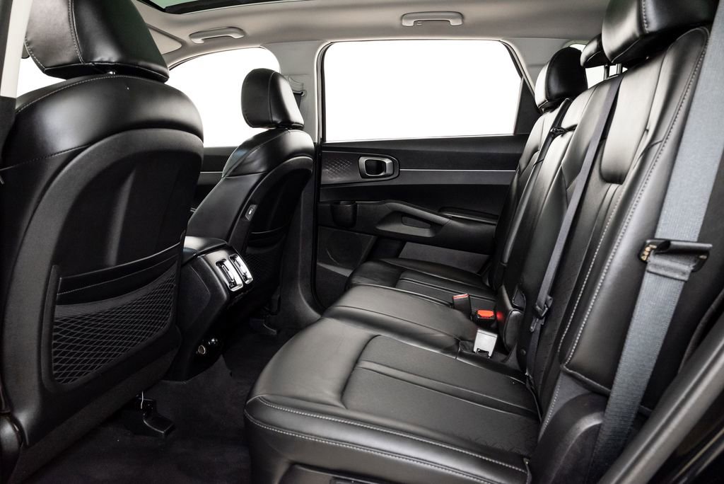 Used 2022 Kia Sorento S w/ Panoramic Sunroof Package image 26