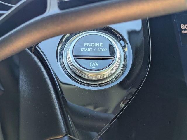 Used 2025 Mercedes-Benz E 350 4MATIC Sedan image 32