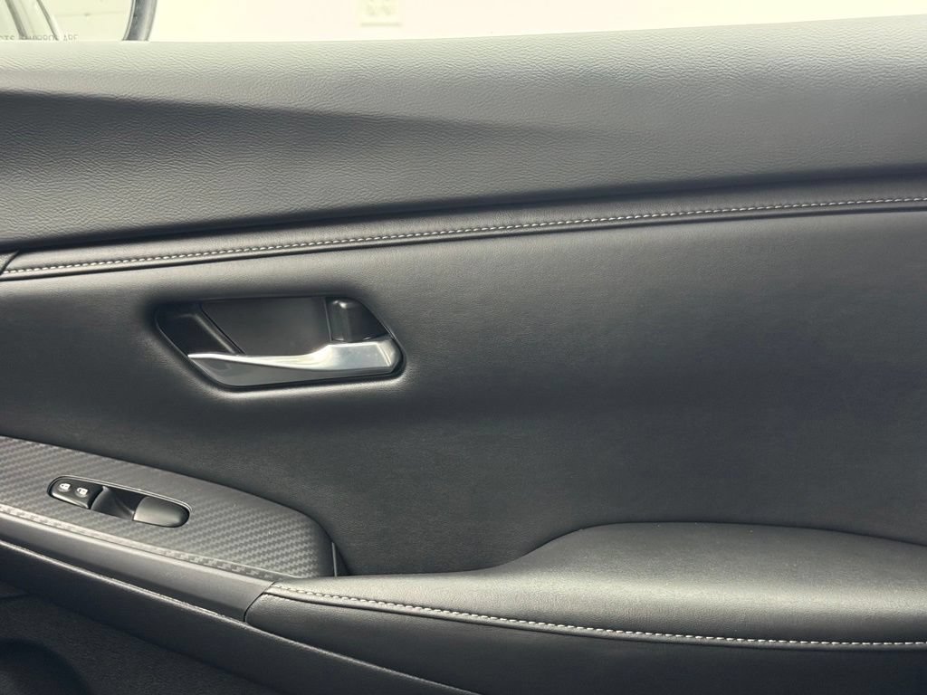 Used 2023 Nissan Sentra S FWD image 35
