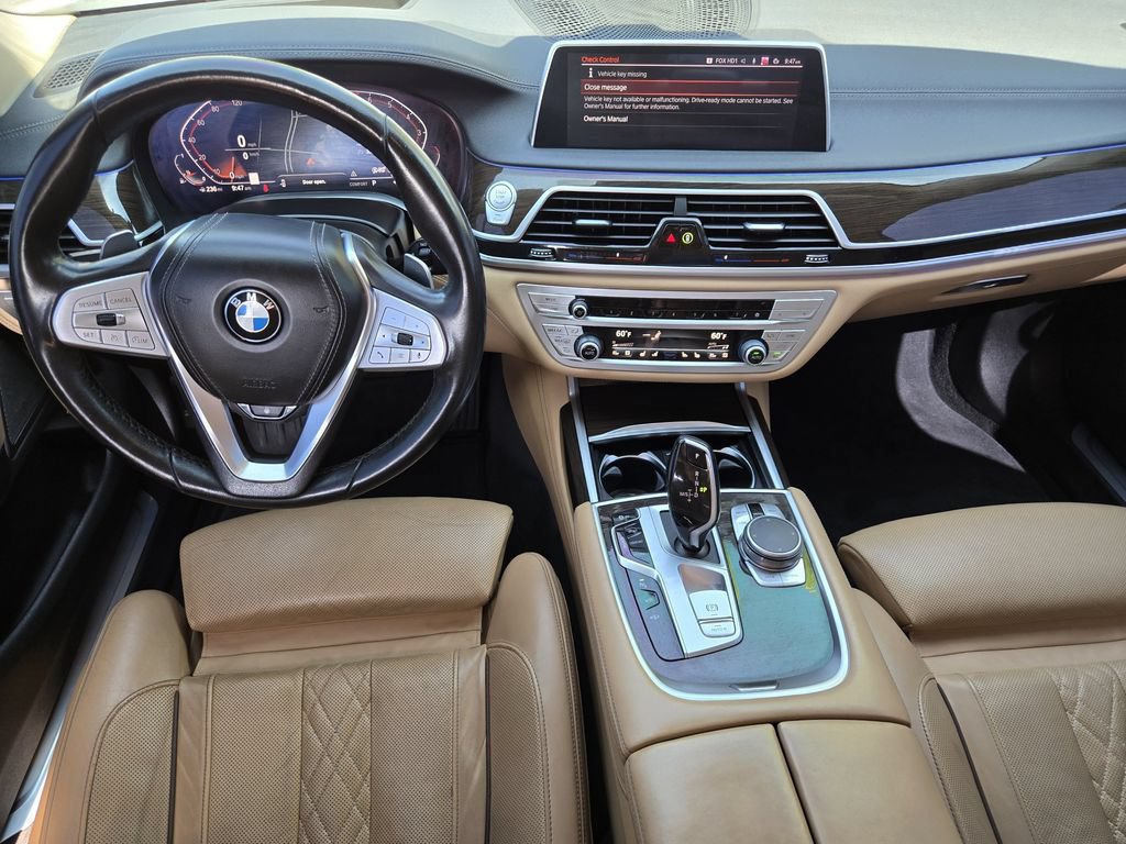Used 2022 BMW 740i RWD image 17