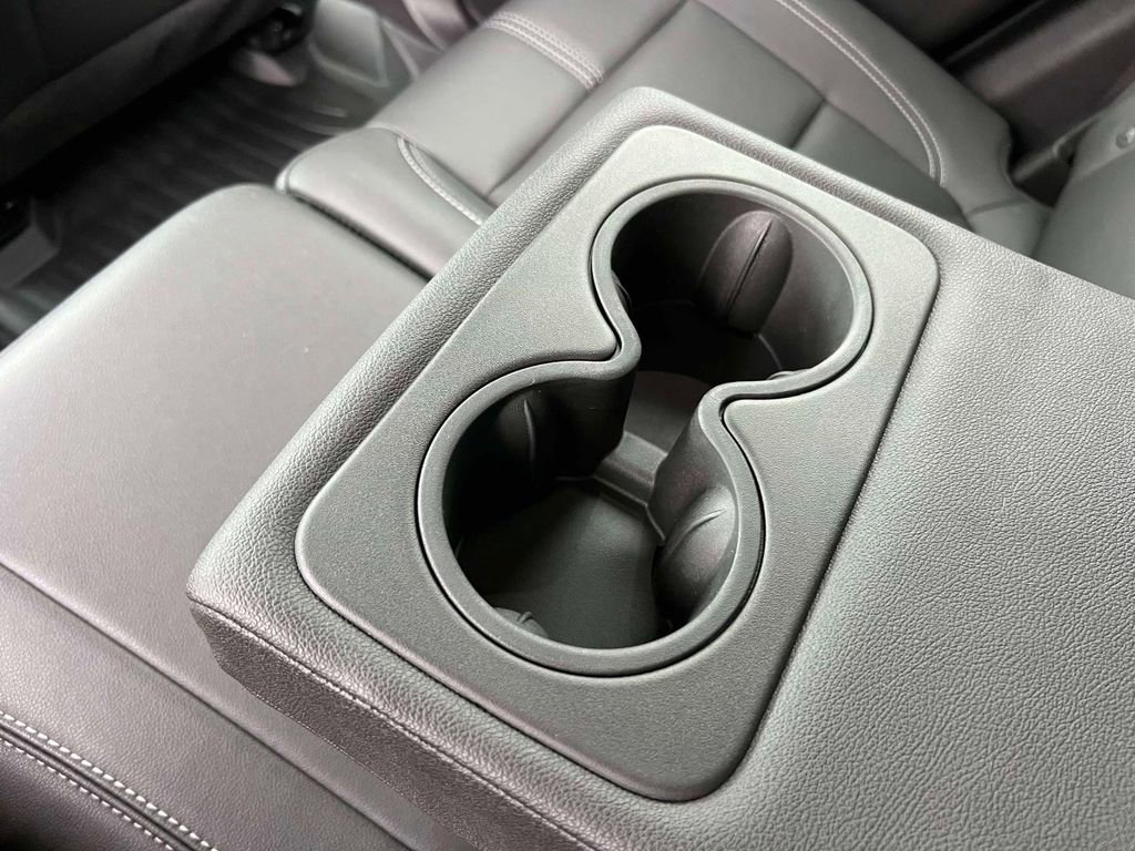 Used 2023 Chevrolet Blazer LT w/ LPO, Black Grille Bar Package AWD/4WD image 12