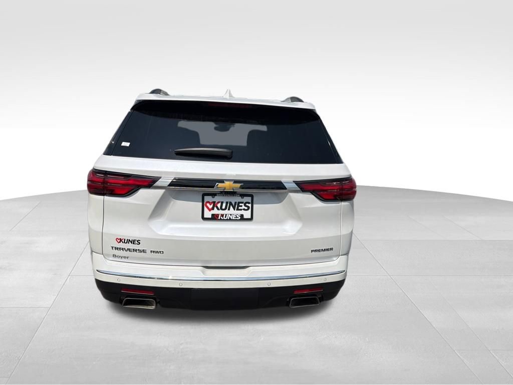 Used 2023 Chevrolet Traverse Premier image 9