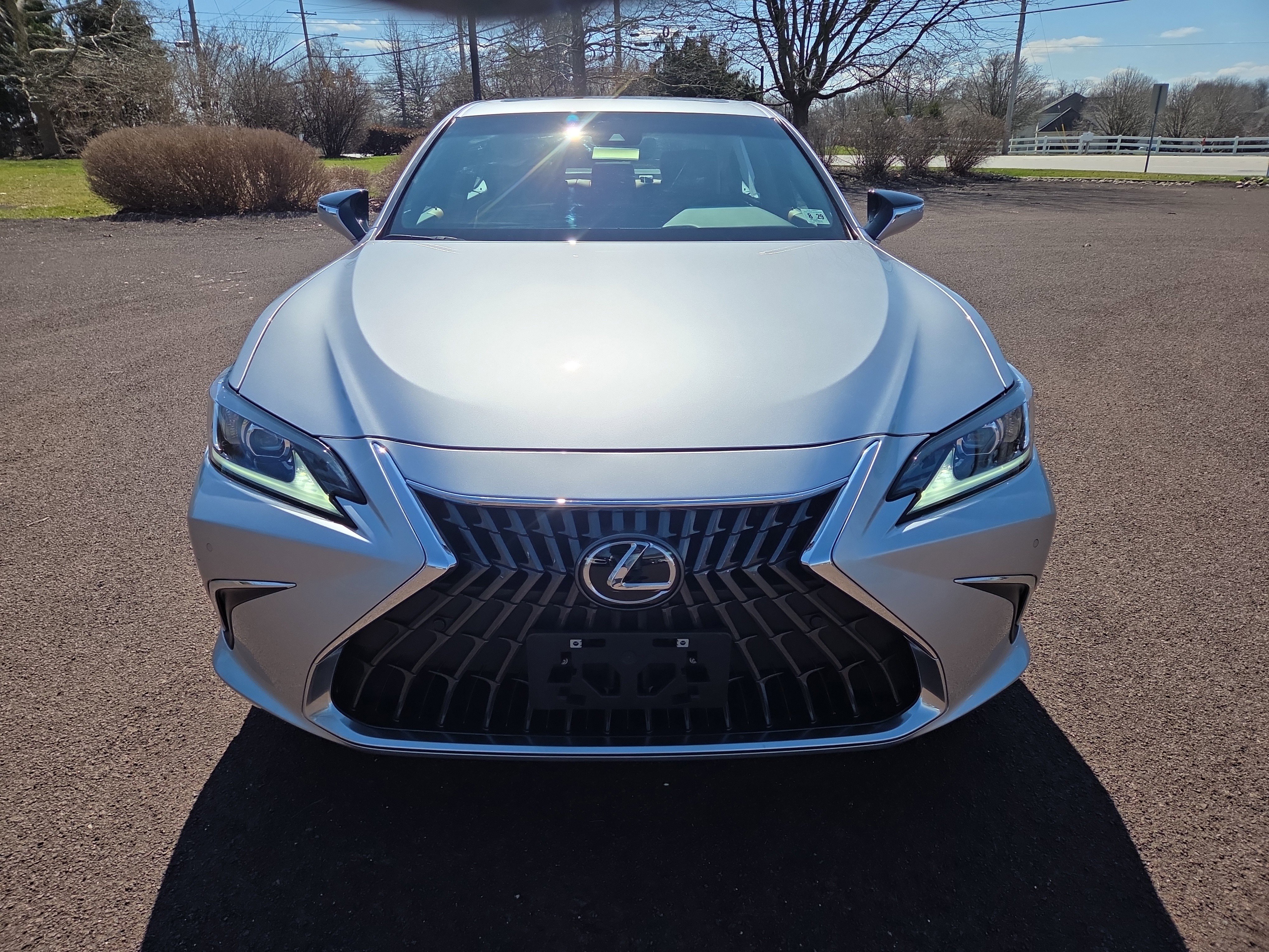 Used 2024 Lexus ES 350 w/ Premium Package image 8