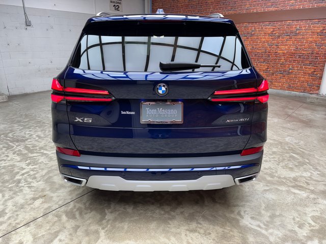 Used 2026 BMW X5 xDrive40i w/ Premium Package AWD/4WD image 4