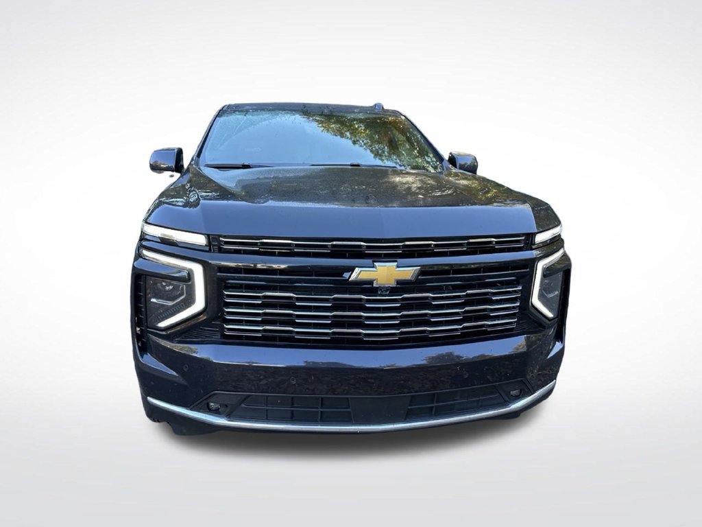 Used 2025 Chevrolet Tahoe High Country AWD/4WD image 9