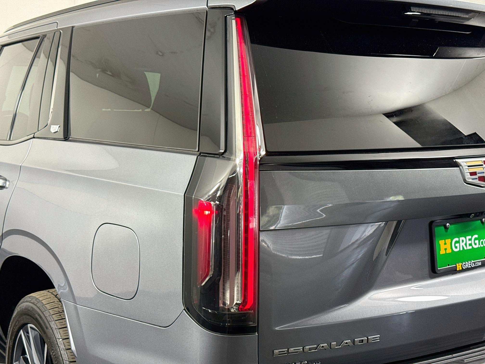 Used 2022 Cadillac Escalade Sport w/ Touring Package RWD image 36