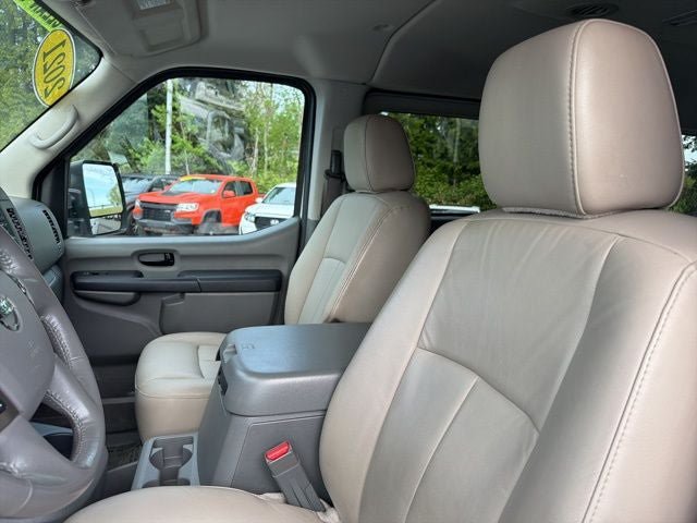 Used 2021 Nissan NV 3500 SL RWD image 12