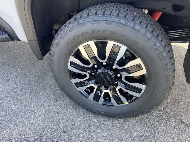 New 2026 GMC Sierra 2500 Denali Ultimate image 8