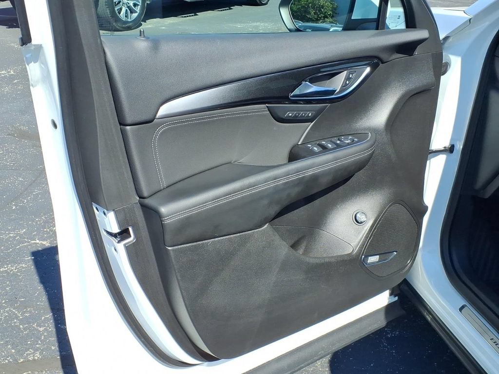 Used 2024 Buick Envision Preferred AWD/4WD image 12