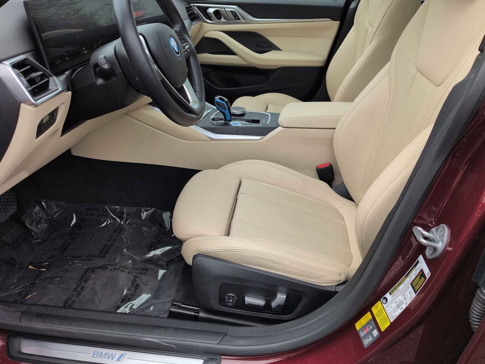 Certified 2023 BMW i4 eDrive35 image 17