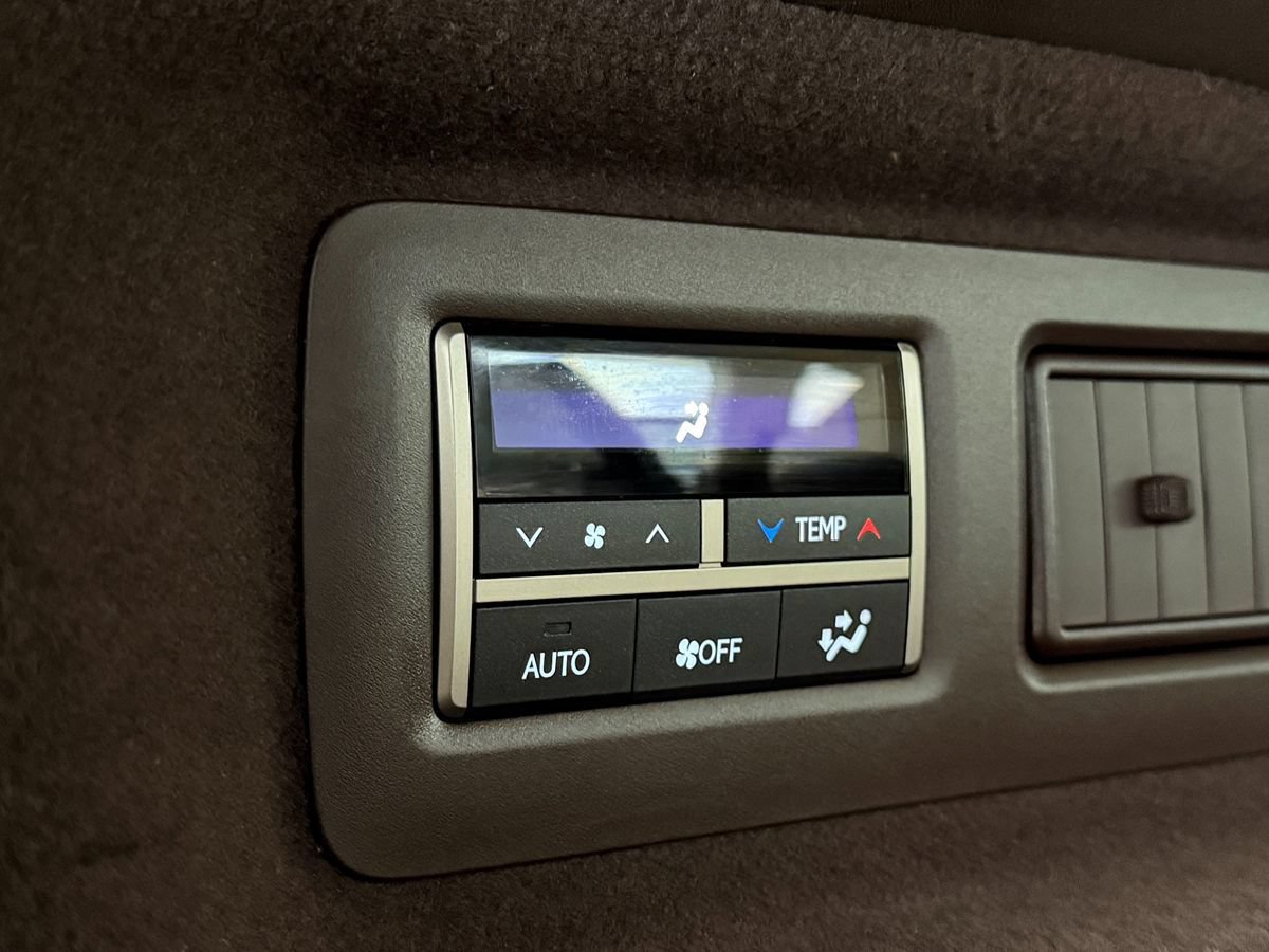 Used 2019 Lexus RX 350L Luxury w/ Accessory Package AWD/4WD image 34